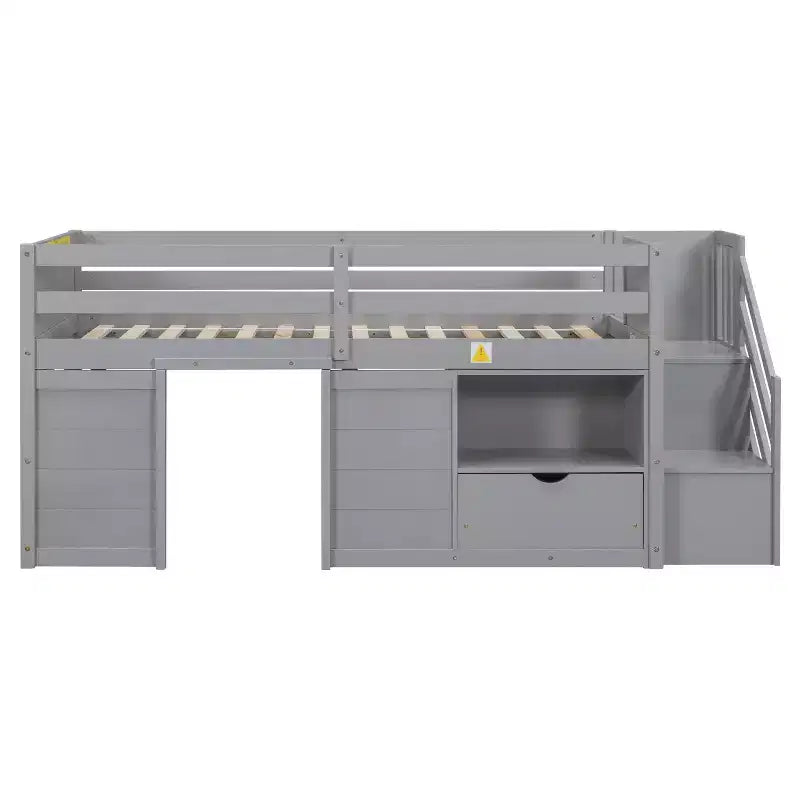 Letto soppalcato singolo Okak in legno massello con scale e spazio contenitore, letto a castello singolo basso con cassetti e ripiani, letto soppalcato multifunzionale per bambini e ragazzi