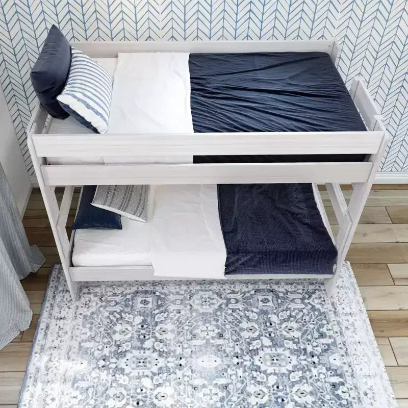 Letto a castello matrimoniale su matrimoniale in legno massello stile casa di campagna Plank+Beam, per adulti
