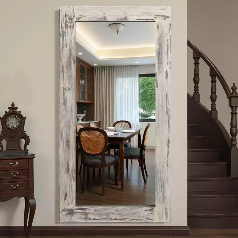 Specchio a figura intera rettangolare ad angolo retto da 71 x 31 pollici in legno massello marrone effetto usato (senza staffa)