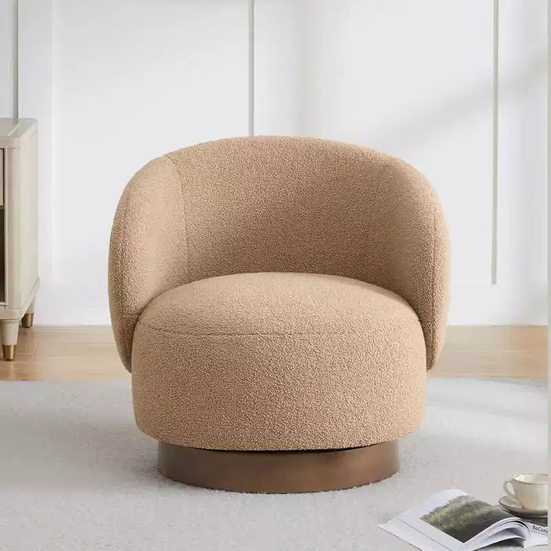 Fauteuil tonneau pivotant rembourré d’appoint Spruce&Spring avec base en bois