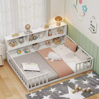 Letto a pavimento Montessori Twin/Full con libreria, ripiani contenitore e sponde di sicurezza, bianco/grigio