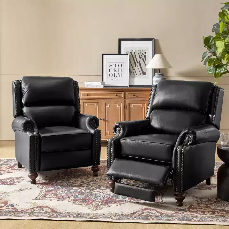 Set di 2 poltrone reclinabili moderne Elisabete con schienale ad ali in vera pelle e borchie decorative vintage per soggiorno e camera da letto| ART OF LIVING DESIGNS