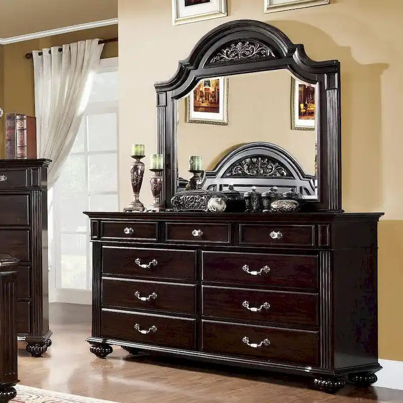 Set tradizionale Vame composto da comò a 9 cassetti e specchio, 2 pezzi, di Furniture of America