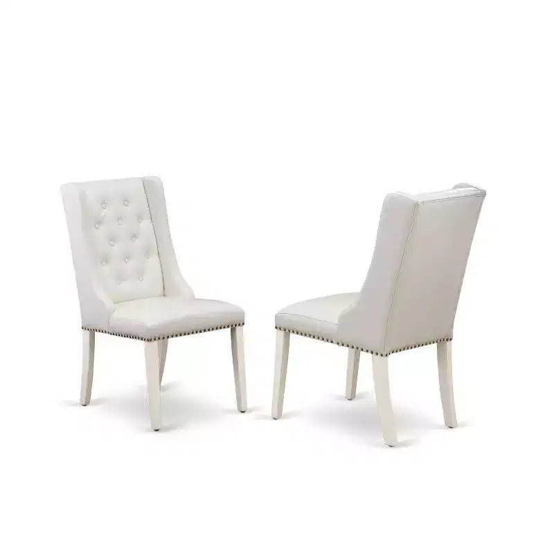 Set da pranzo HomeStock da 5 pezzi con tavolo in legno massello finitura rovere naturale e 4 sedie imbottite