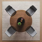 GDFStudio Zephyr, set sala da pranzo moderno da 5 pezzi con tavolo rotondo in vetro temperato e sedie rivestite in similpelle