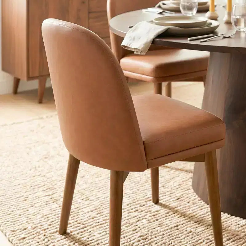Set da pranzo rotondo da 5 pezzi, tavolo a piedistallo color noce da 46" e sedie da pranzo in similpelle marrone con gambe in legno massello per sala da pranzo-Panipeachy