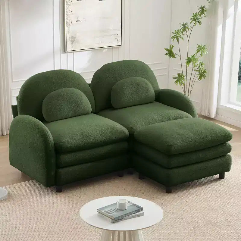 Sofá seccional GDFStudio Steini Modern 117 de 2 lugares, estofado em tecido teddy, com almofadas lombares curvas e pufe amovível