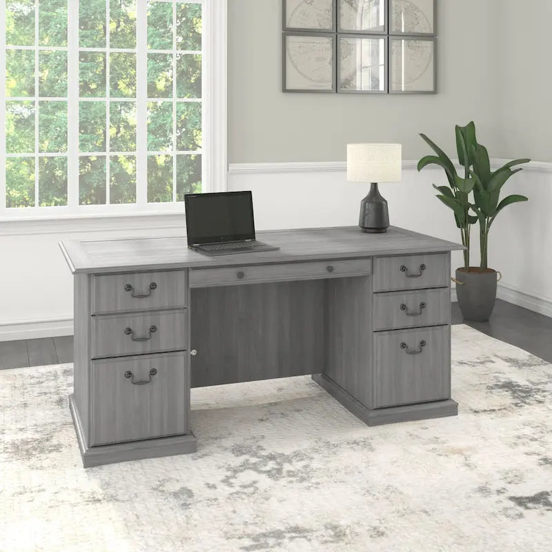 Scrivania direzionale Bush Furniture Saratoga con cassetti e vano portaoggetti
