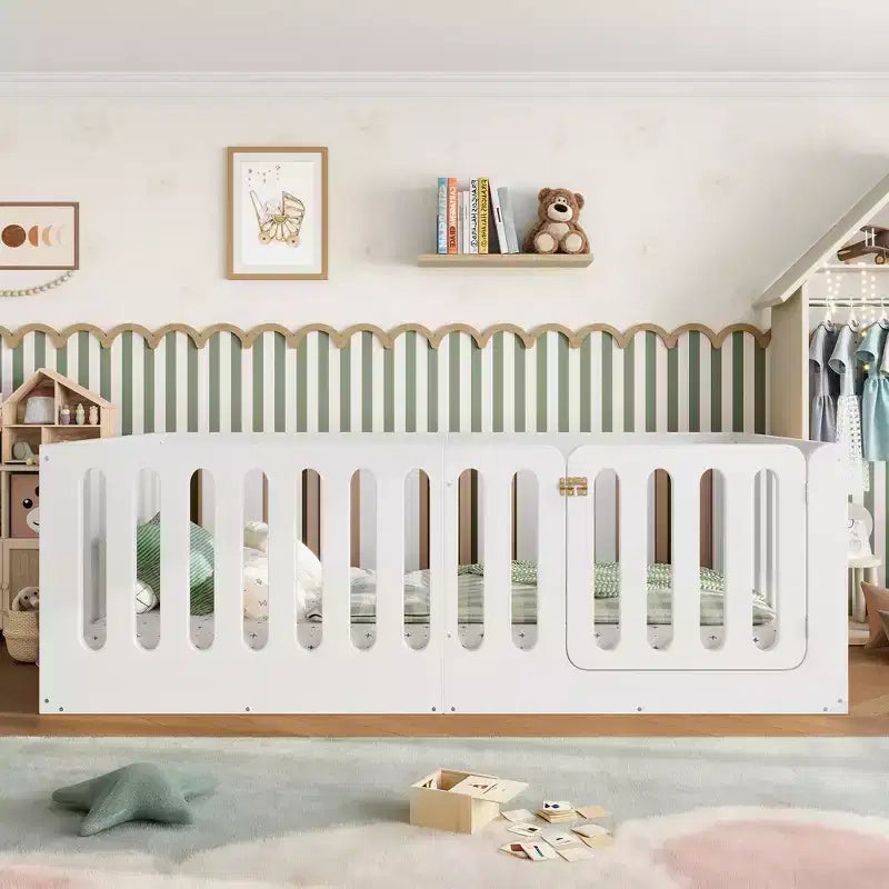 Lit au sol Montessori blanc 1 place avec barrières et porte - Bois massif, 1 enfant