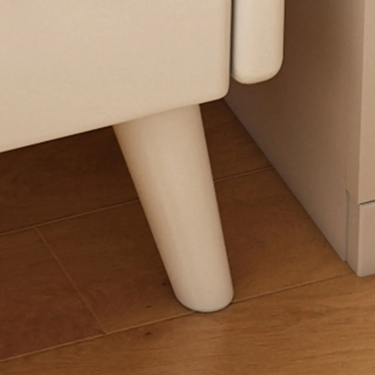 Table de chevet étroite en bois blanc avec 2 étagères