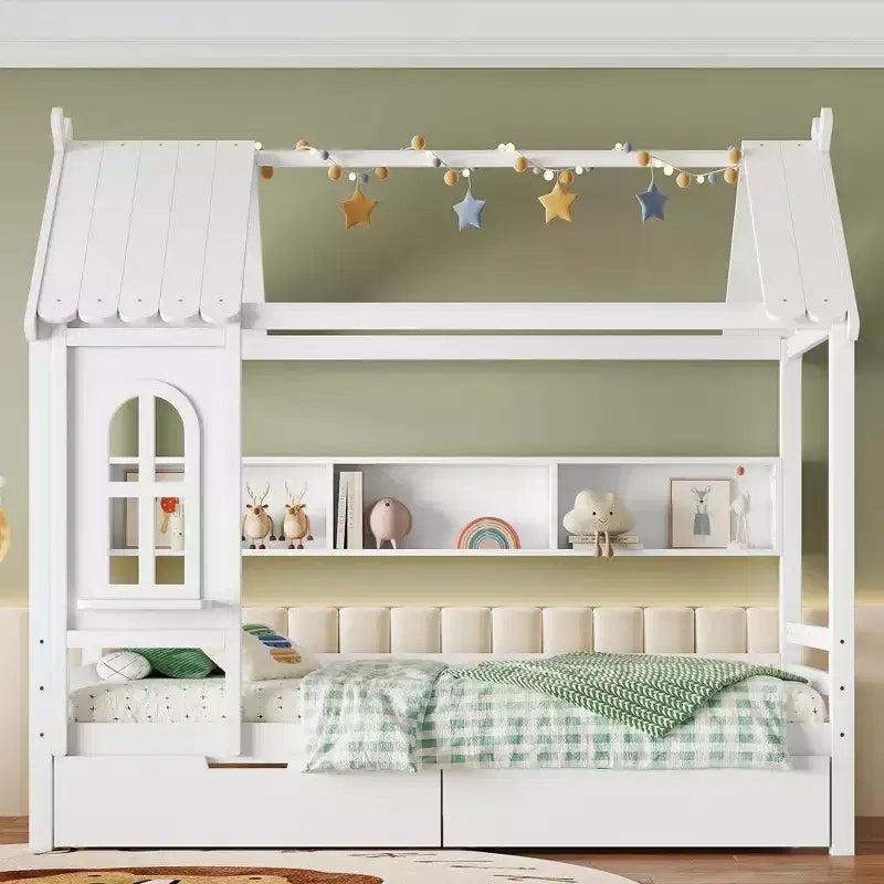 Haus-Hochbett mit Aufbewahrungsschubladen und Fenster, Rahmen aus Massivholz mit Regalen, kindlich-verspieltes Design, helles Weiß