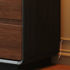 Commode en bois inspirée de l’Art déco avec motifs géométriques sculptés