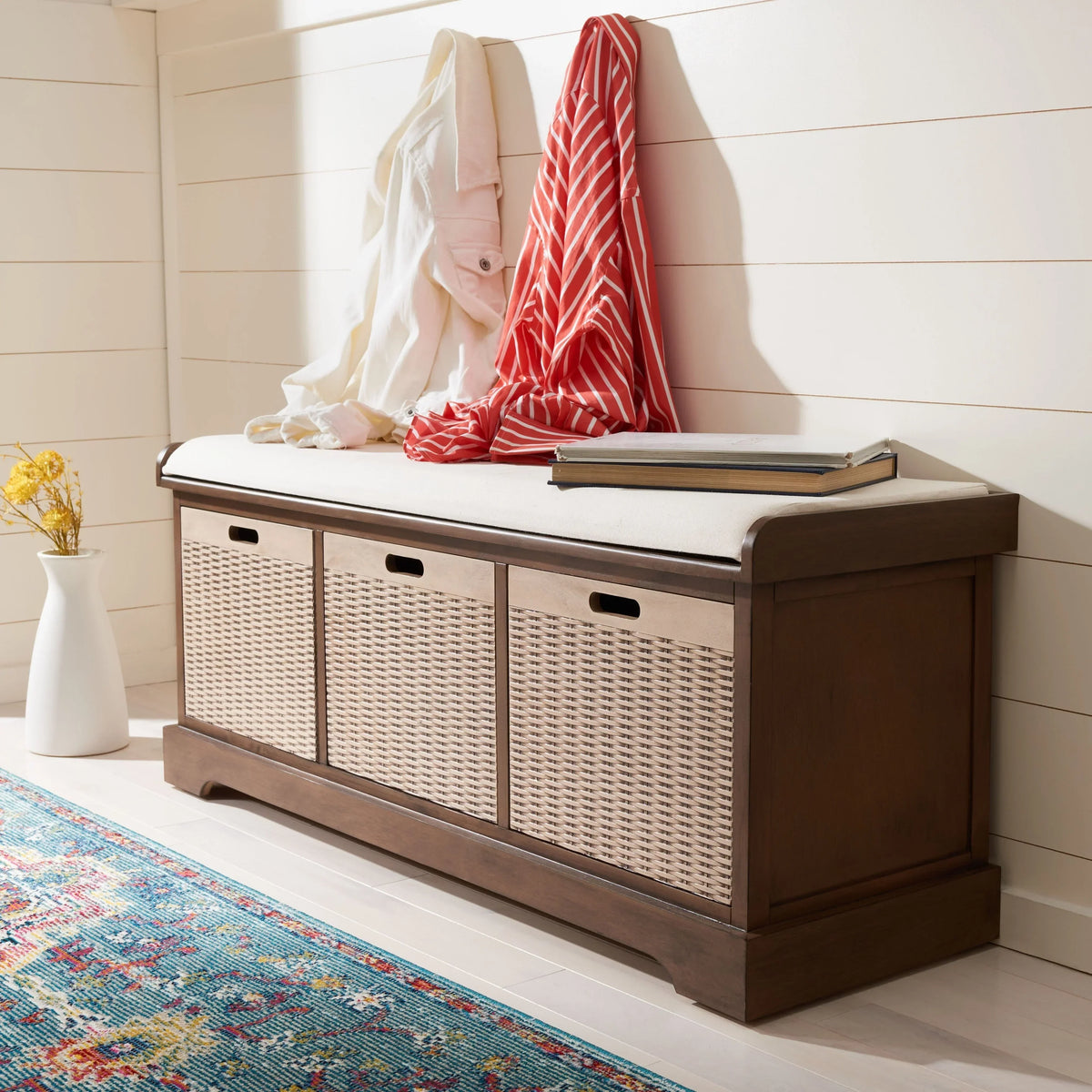 Panca contenitore SAFAVIEH Fiorello con 3 cassetti e cuscino - 47.3 W x 15 L x 19 H - 47Wx15Dx19H