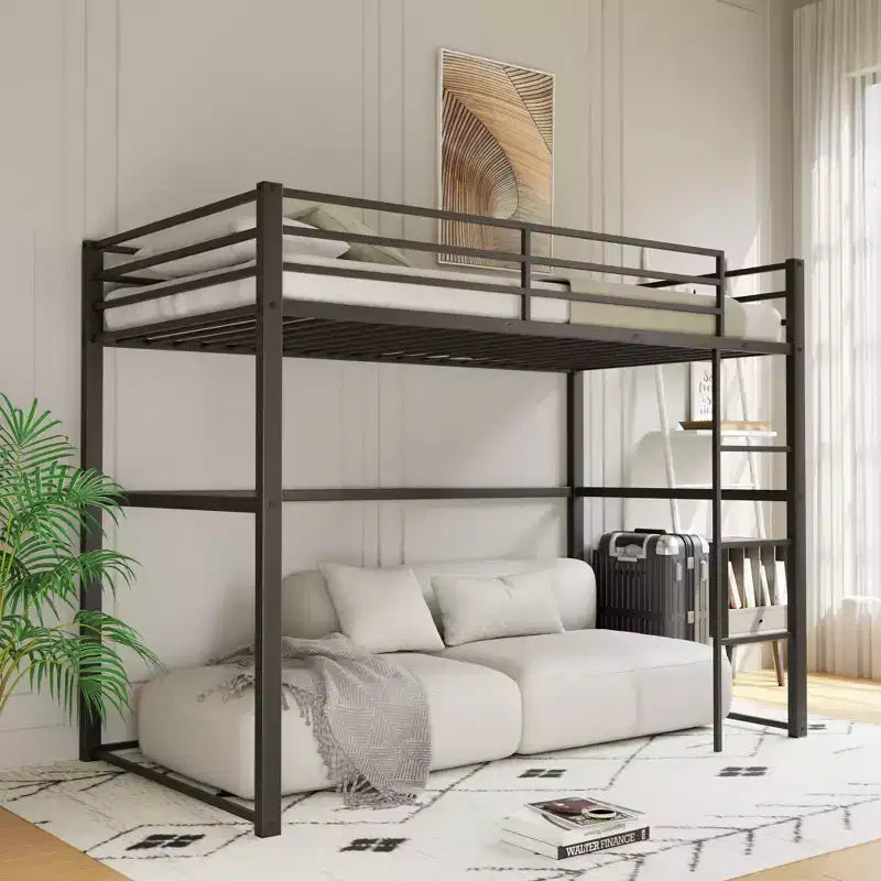 Letto rialzato singolo in metallo con sponde di sicurezza e scala piatta