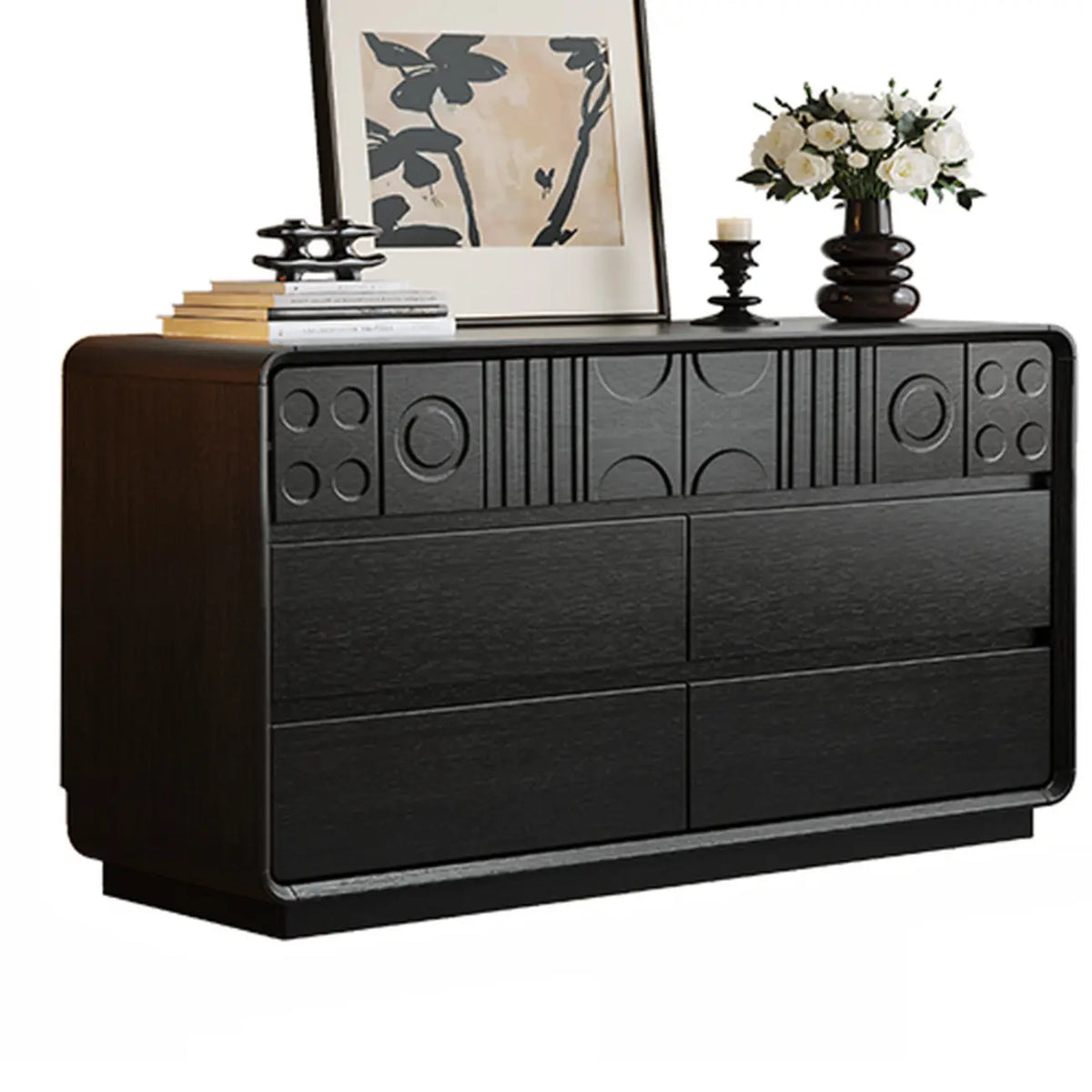 Commode en bois inspirée de l’Art déco avec motifs géométriques sculptés