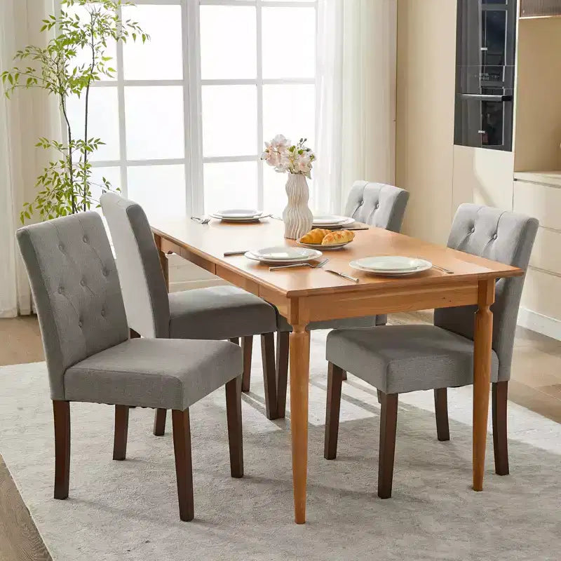 Set di 6/4 sedie da pranzo Parsons con bottoni capitonné, sedie da cucina in tessuto imbottito con gambe in legno e sedute imbottite, stile moderno