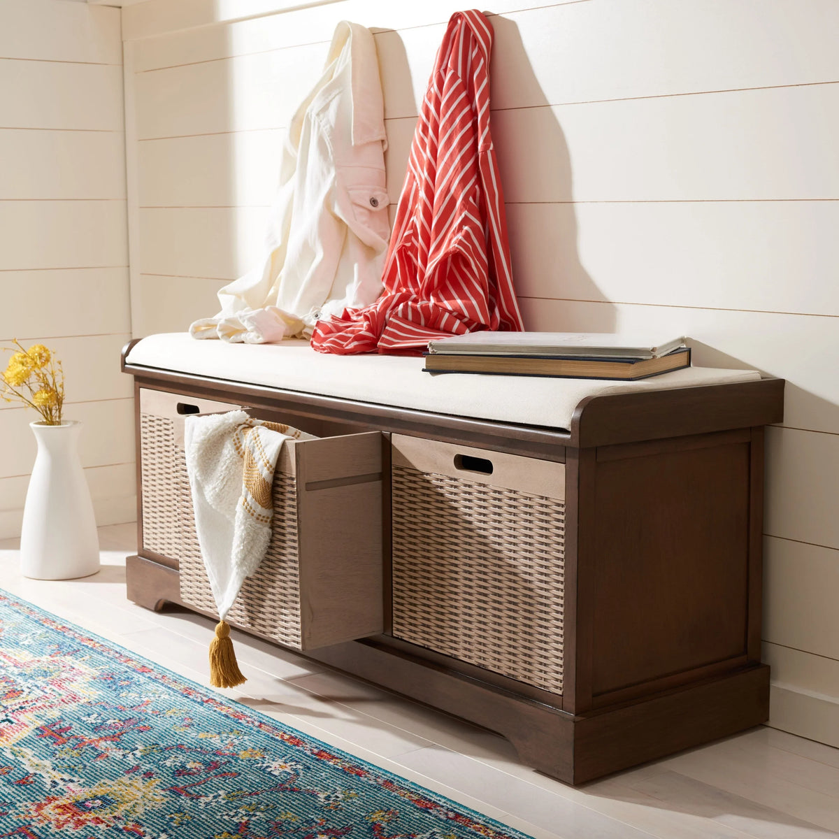 Panca contenitore SAFAVIEH Fiorello con 3 cassetti e cuscino - 47.3 W x 15 L x 19 H - 47Wx15Dx19H