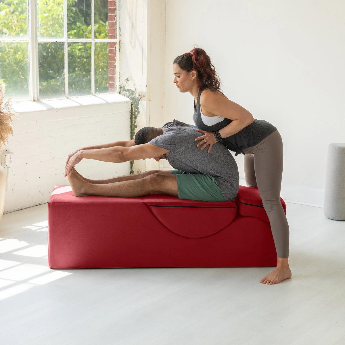 Méridienne convertible Avana Kami / yoga et massage – pouf 2-en-1 avec chaise longue de yoga pliable escamotable, microvelours – N/A