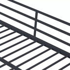 Letto rialzato singolo in metallo con sponde di sicurezza e scala piatta