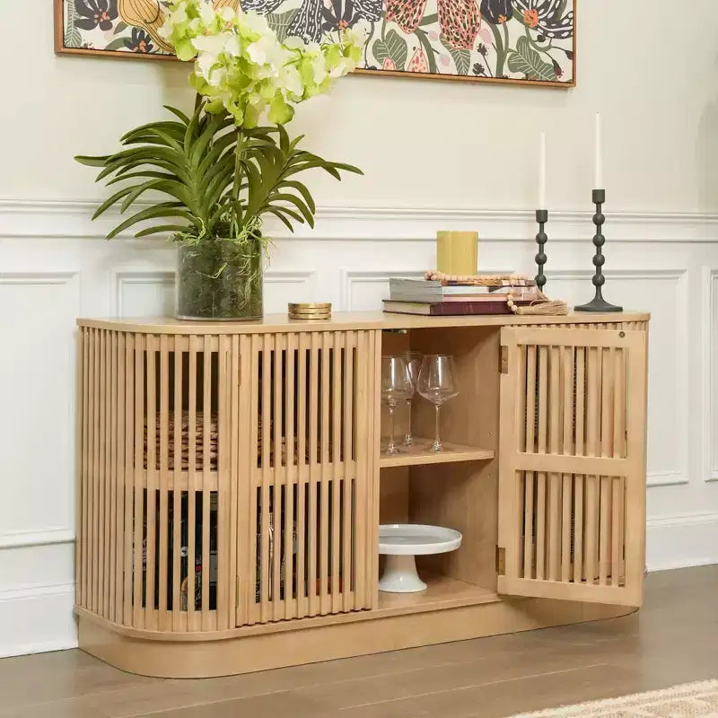 Credenza Plank+Beam Contour in legno massello con 3 ante, mobile TV da 59 pollici per il soggiorno