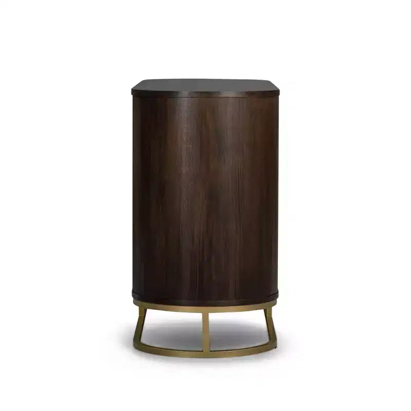 Cassettiera moderna a 6 cassetti con design a bordo vivo, base in metallo e struttura resistente in legno misto