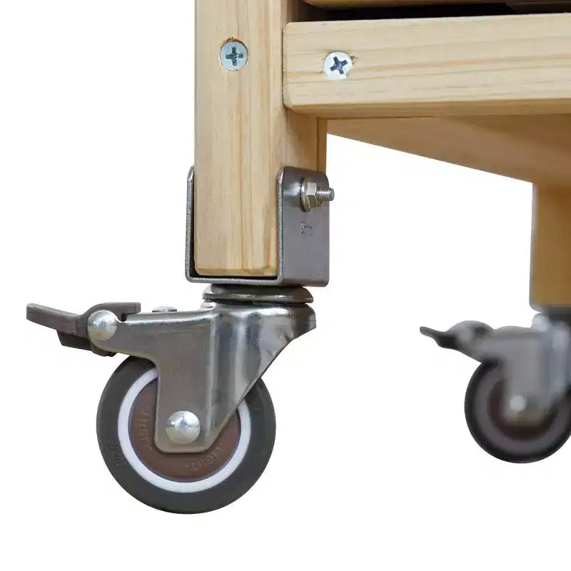Îlot de cuisine extérieur Okak avec plateau en acier inoxydable, desserte de cuisine en bois avec portes, étagères et porte-épices, îlot de cuisine à roulettes