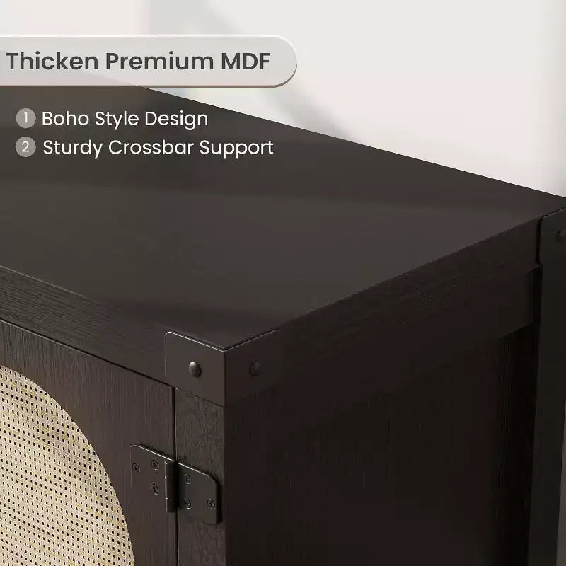 Meuble TV de style bohème de 65 pouces avec porte en rotin – meuble de divertissement en bois avec deux armoires et des étagères réglables, idéal pour les salons