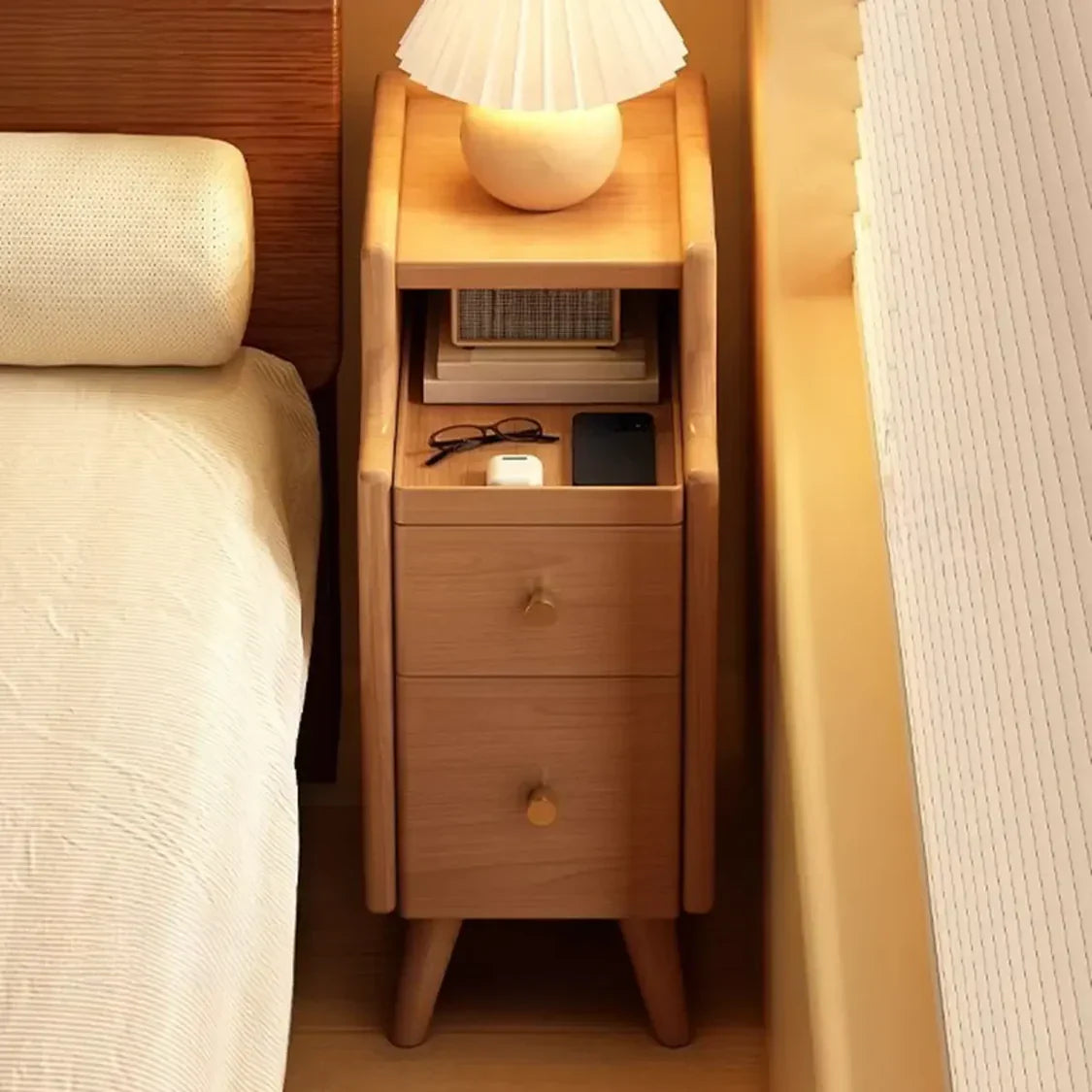Table de chevet étroite en bois blanc avec 2 étagères