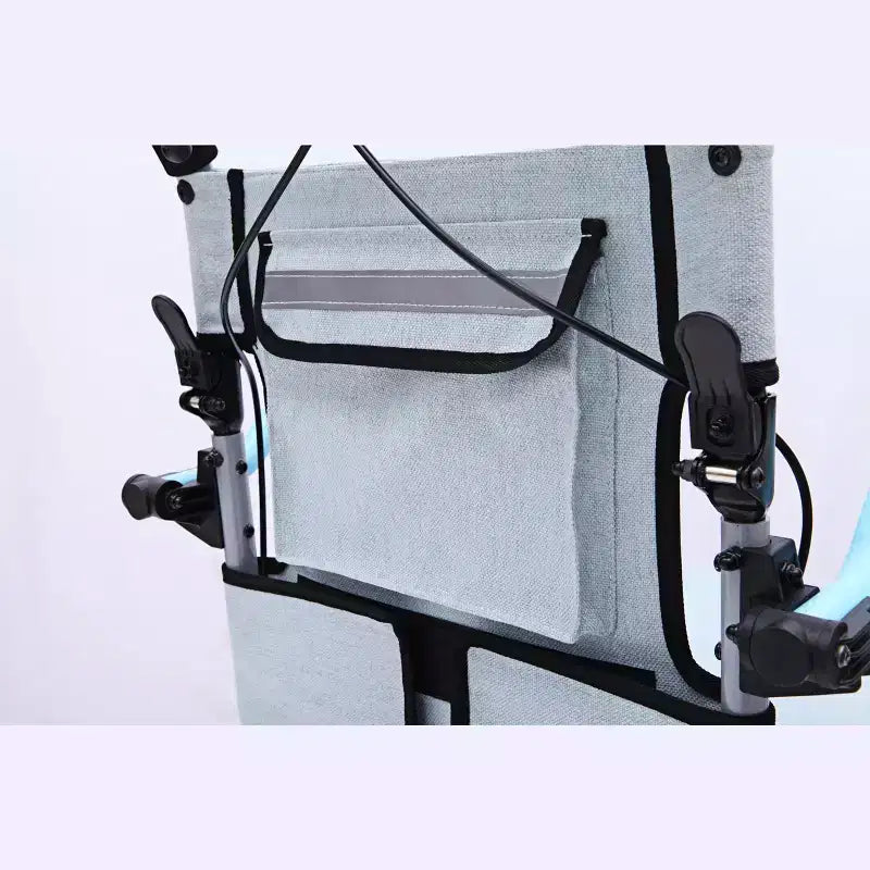 Fauteuil roulant de transport pour personnes âgées ultraléger, pliable et portable, avec frein à main verrouillable et accoudoirs relevables amovibles