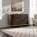 Cassettiera moderna a 6 cassetti con design a bordo vivo, base in metallo e struttura resistente in legno misto