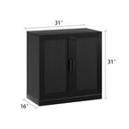 Armoire décorative haute de 62 po à porte en cannage noir, effet grain de bois, avec 12 étagères