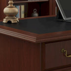Scrivania direzionale Bush Furniture Saratoga con cassetti e vano portaoggetti