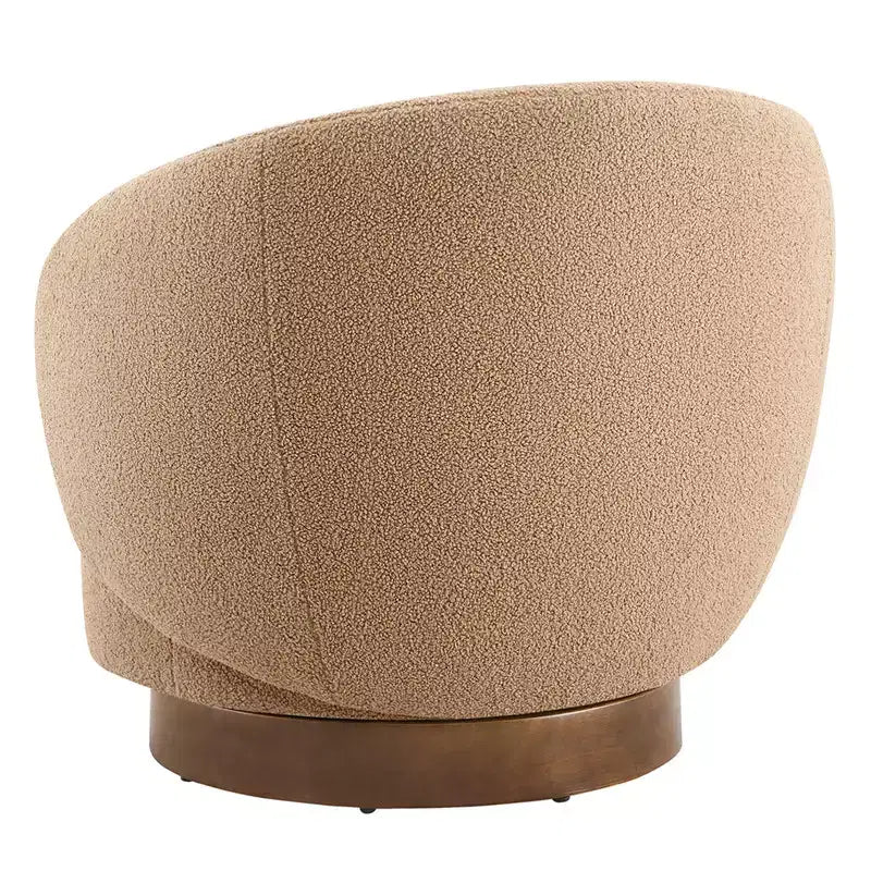 Fauteuil tonneau pivotant rembourré d’appoint Spruce&Spring avec base en bois