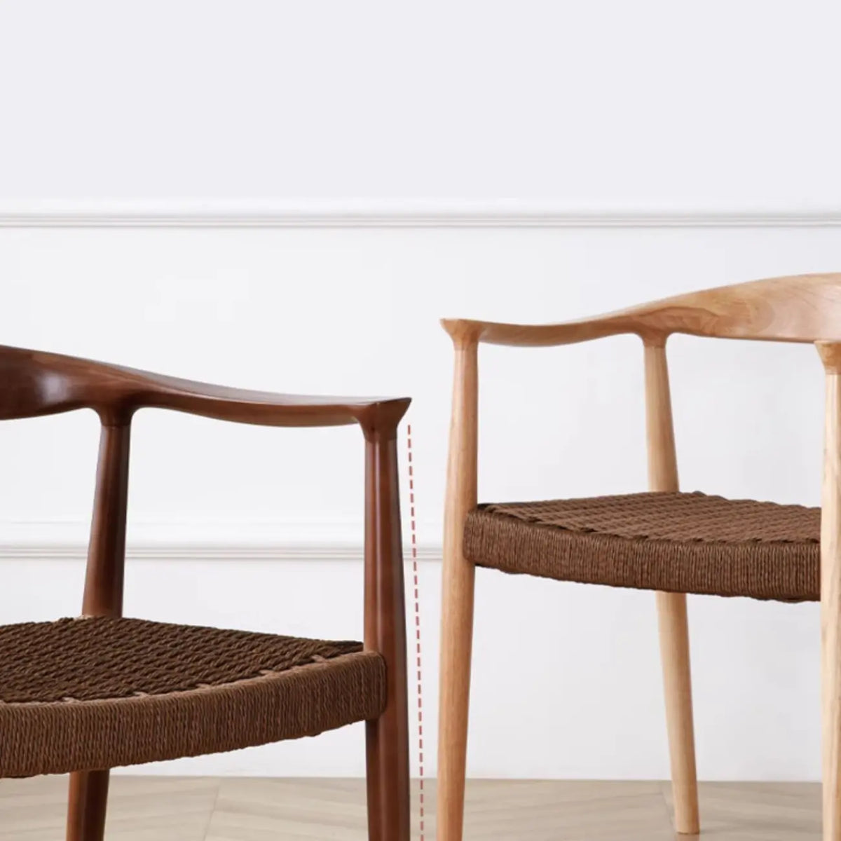Sedia da pranzo scandinava in legno curvato con seduta intrecciata e braccioli