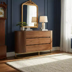 Cassettiera moderna a 6 cassetti con design a bordo vivo, base in metallo e struttura resistente in legno misto