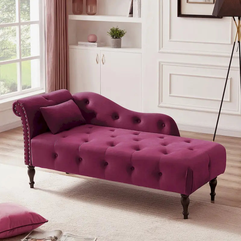 Chaise longue moderna da 60,6" in velluto con bottoni trapuntati, gambe in legno massello e borchie decorative