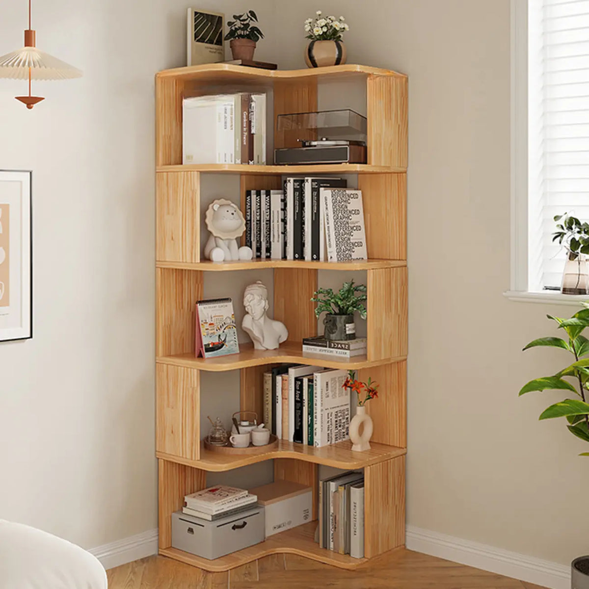 Libreria verticale in legno a forma di L con finitura naturale e schienale aperto