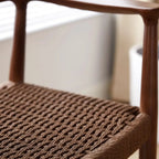 Sedia da pranzo scandinava in legno curvato con seduta intrecciata e braccioli