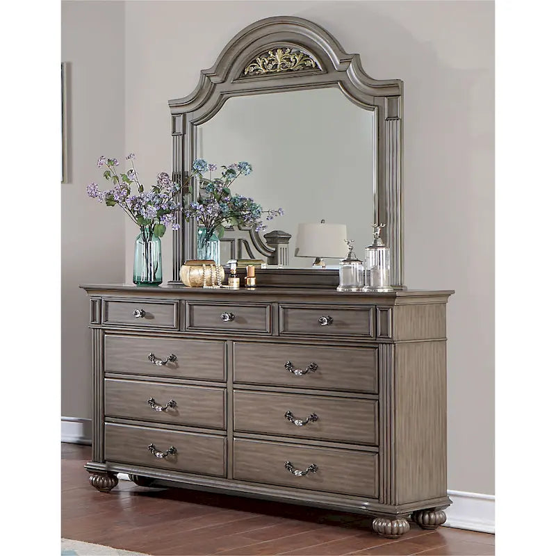 Set tradizionale Vame composto da comò a 9 cassetti e specchio, 2 pezzi, di Furniture of America